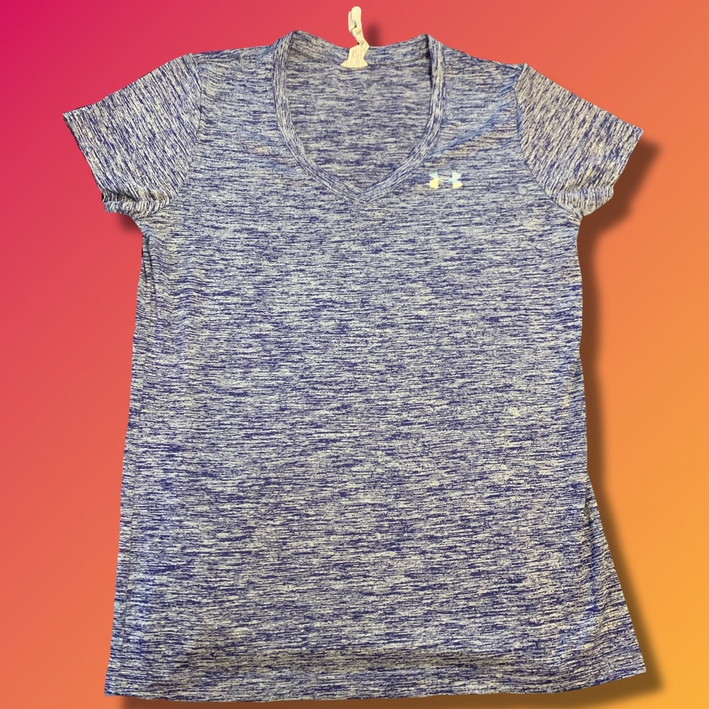 Under Armour V-Neck T-Shirt 👚🏃‍♀️